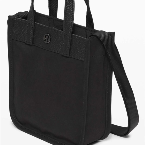 lululemon athletica Handbags - Lululemon now and always micro bag